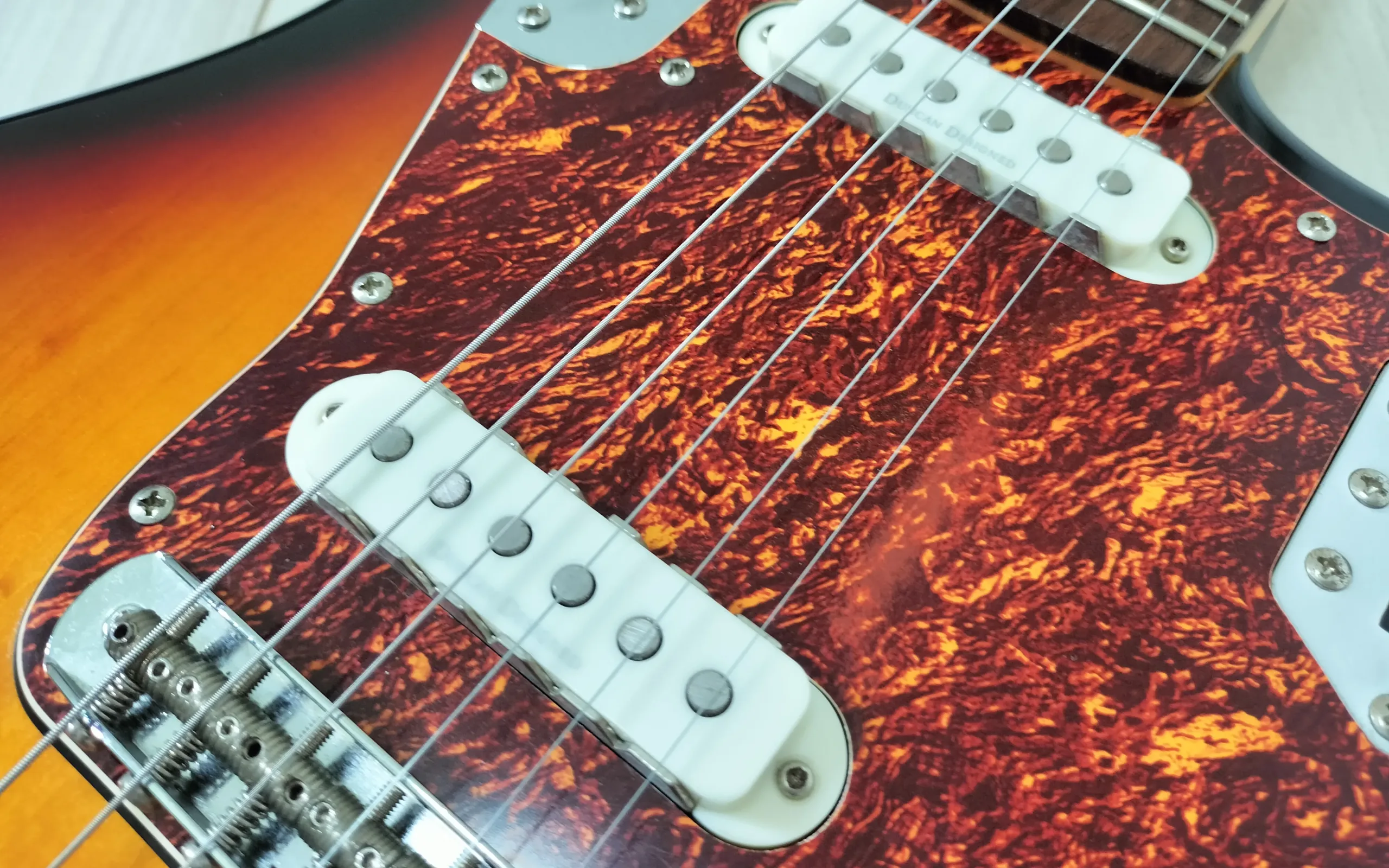 レビュー】Squier by Fender Vintage modified jaguarを中古で買った