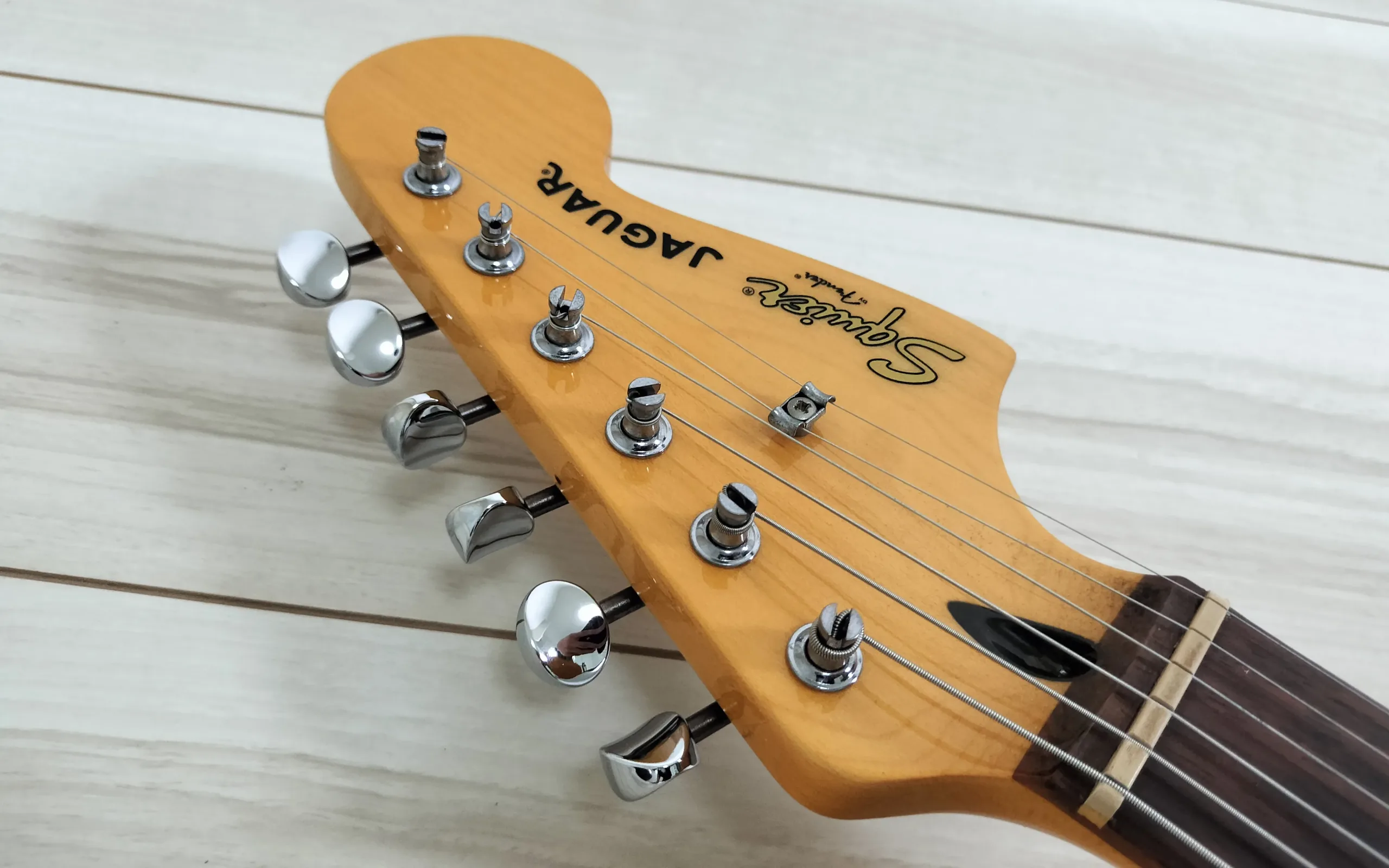 レビュー】Squier by Fender Vintage modified jaguarを中古で買った