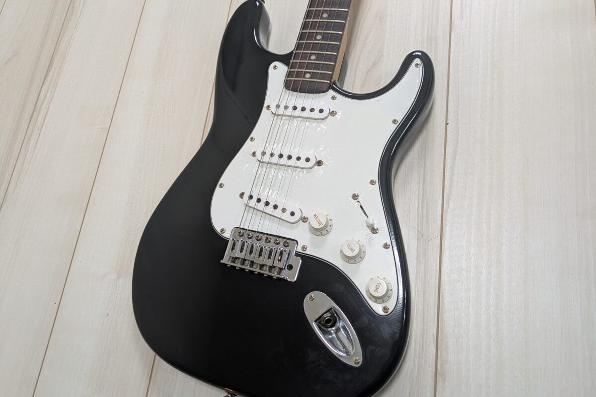 Fender Mexico squier Series ストラトキャスター Fender Mexico Squier Series Stratocasterをレビュー【Fenderなのに