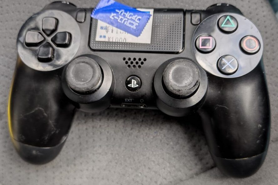 ジャンク品のDUALSHOCK 4