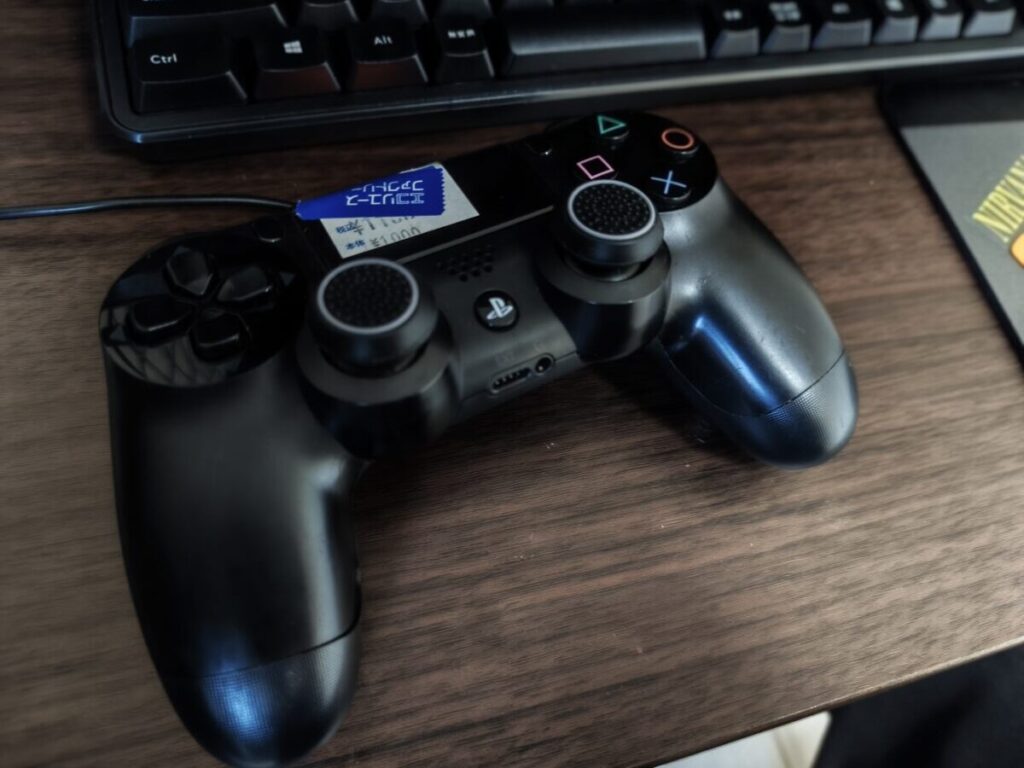 ジャンク品のDUALSHOCK 4